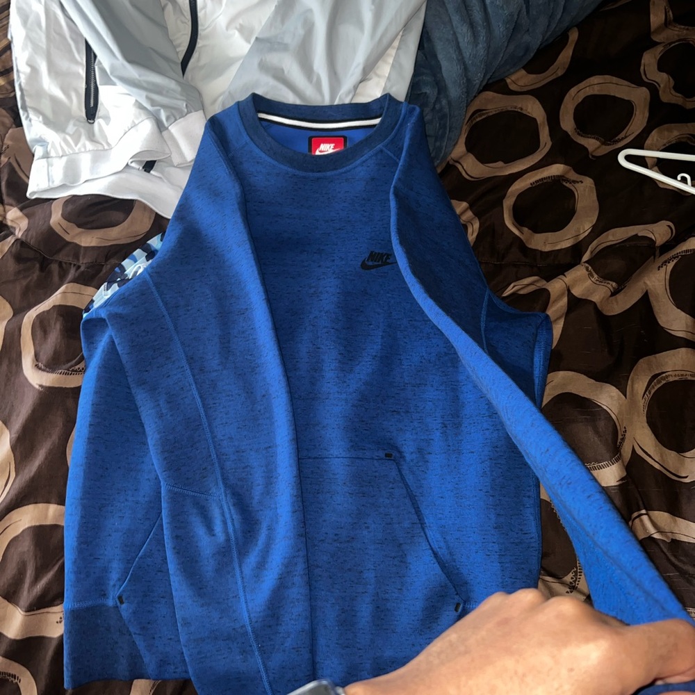 Nike crewneck